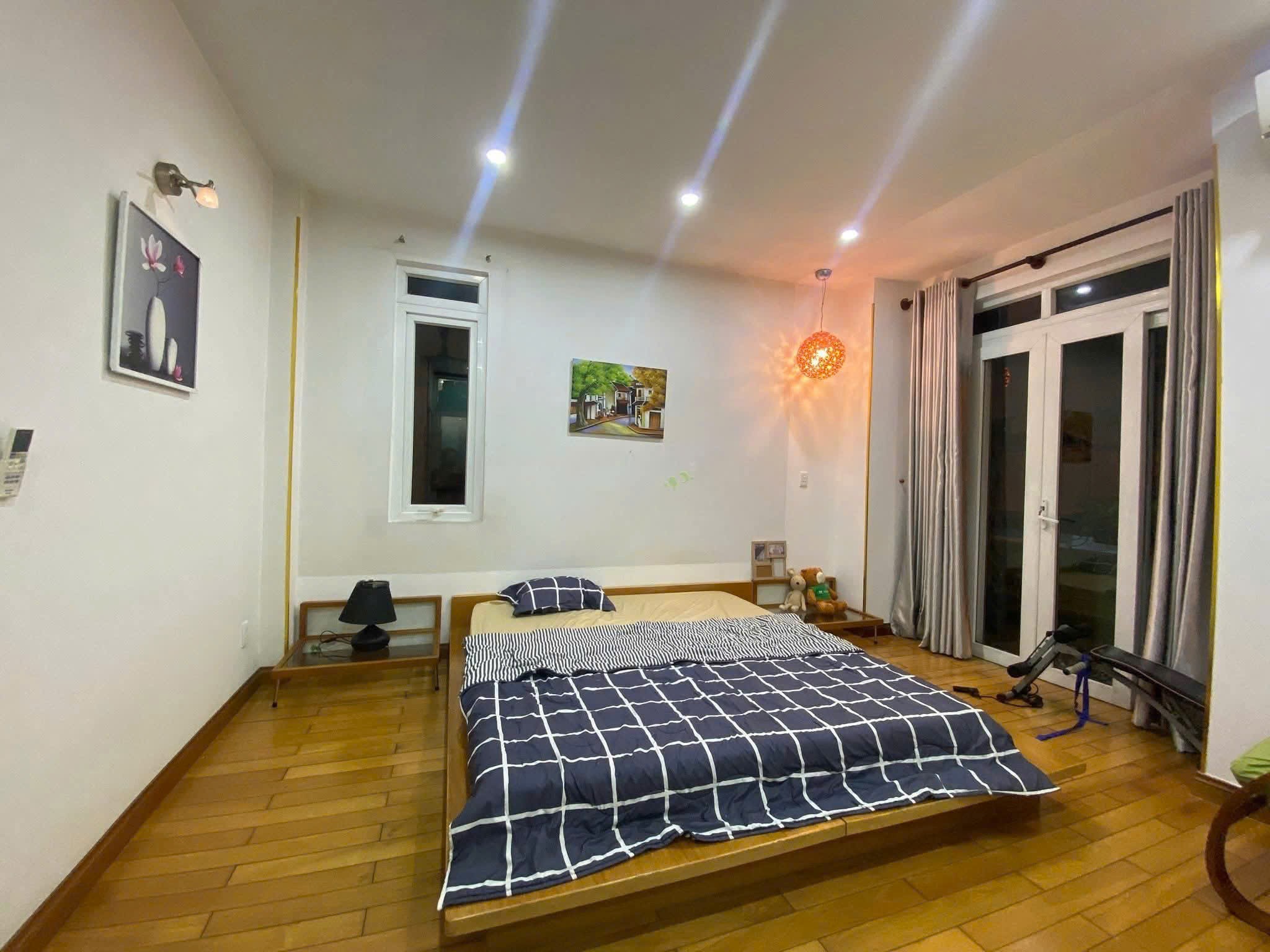 Cho thuê Nhà mặt tiền Phường Phước Long B, Quận 9, Diện tích 160m², Giá 019 Triệu/tháng 4