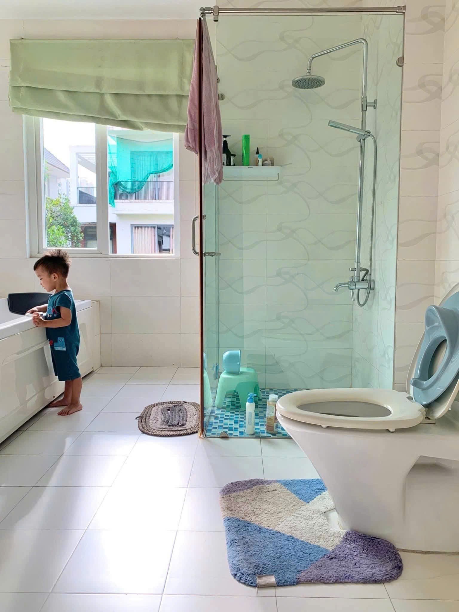 Cho thuê Nhà mặt tiền Phường Phước Long B, Quận 9, Diện tích 160m², Giá 019 Triệu/tháng 9