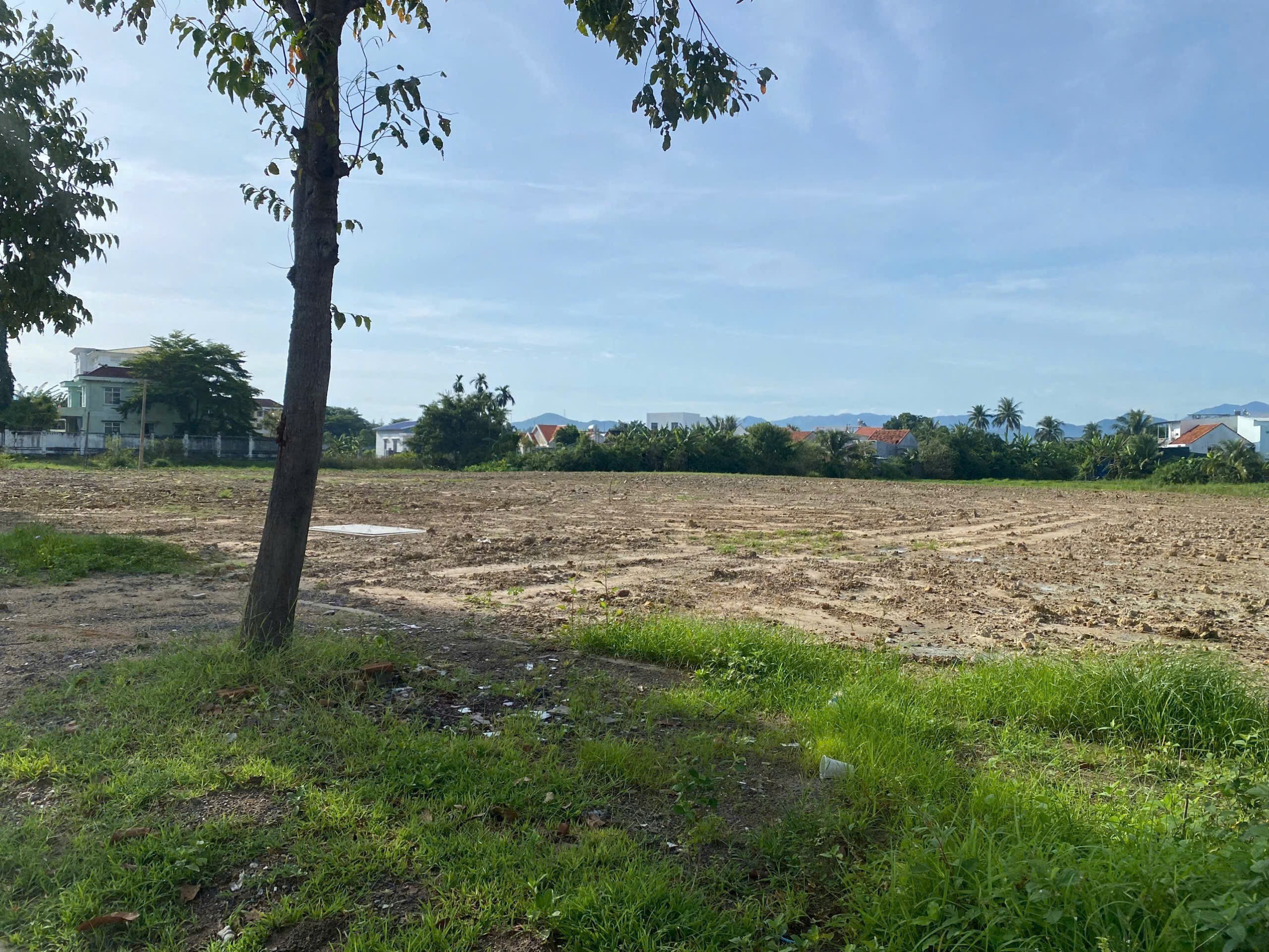 Cần bán Đất đường K10, Phường Ninh Hiệp, Diện tích 1281m², Giá 57 Tỷ 8