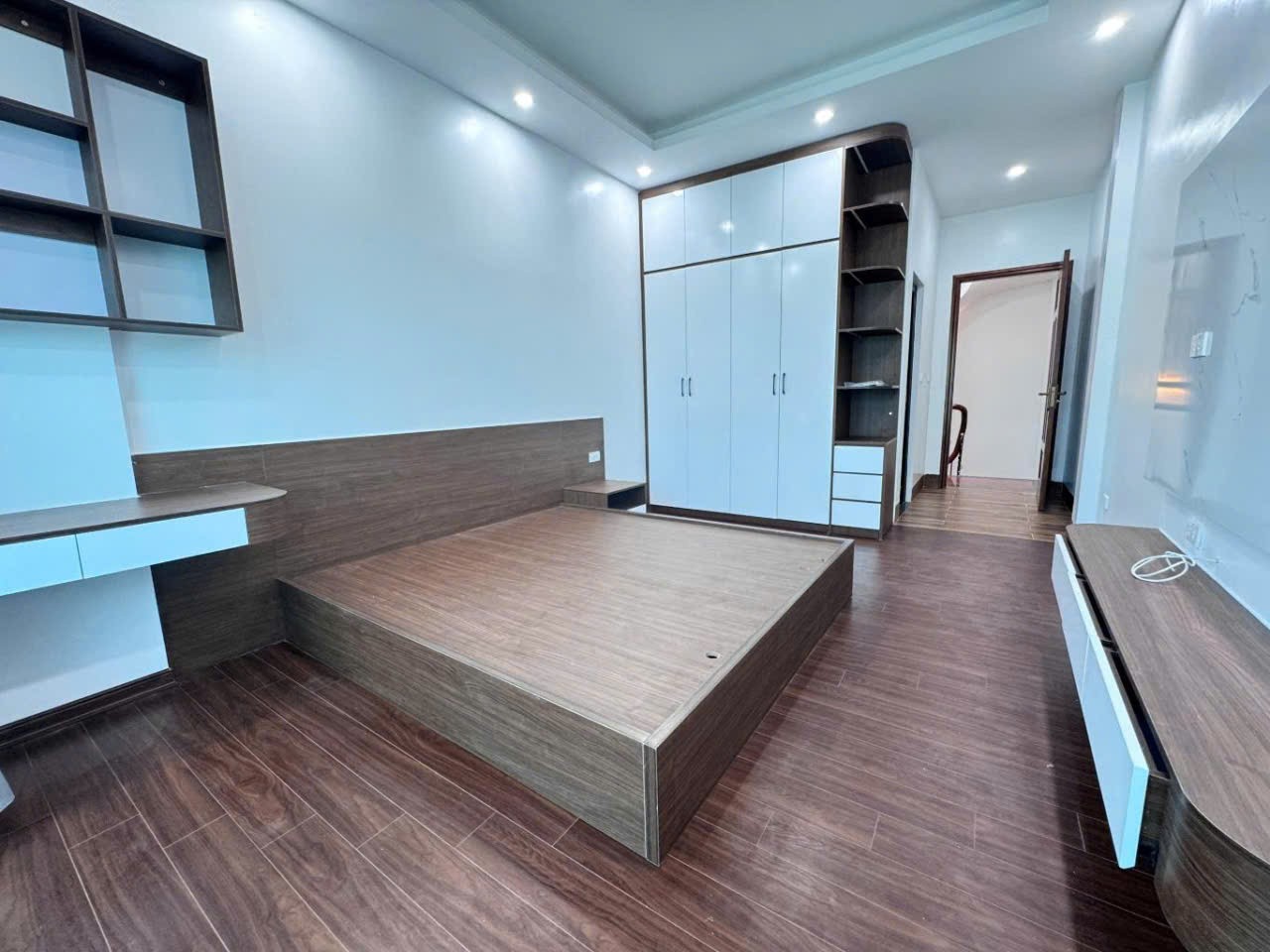 PHÂN LÔ LIỀN KỀ CÂY QUÝT 45m _5 TẦNG _GARA ÔTÔ _MẶT ĐƯỜNG ÔTÔ TRÁNH 3