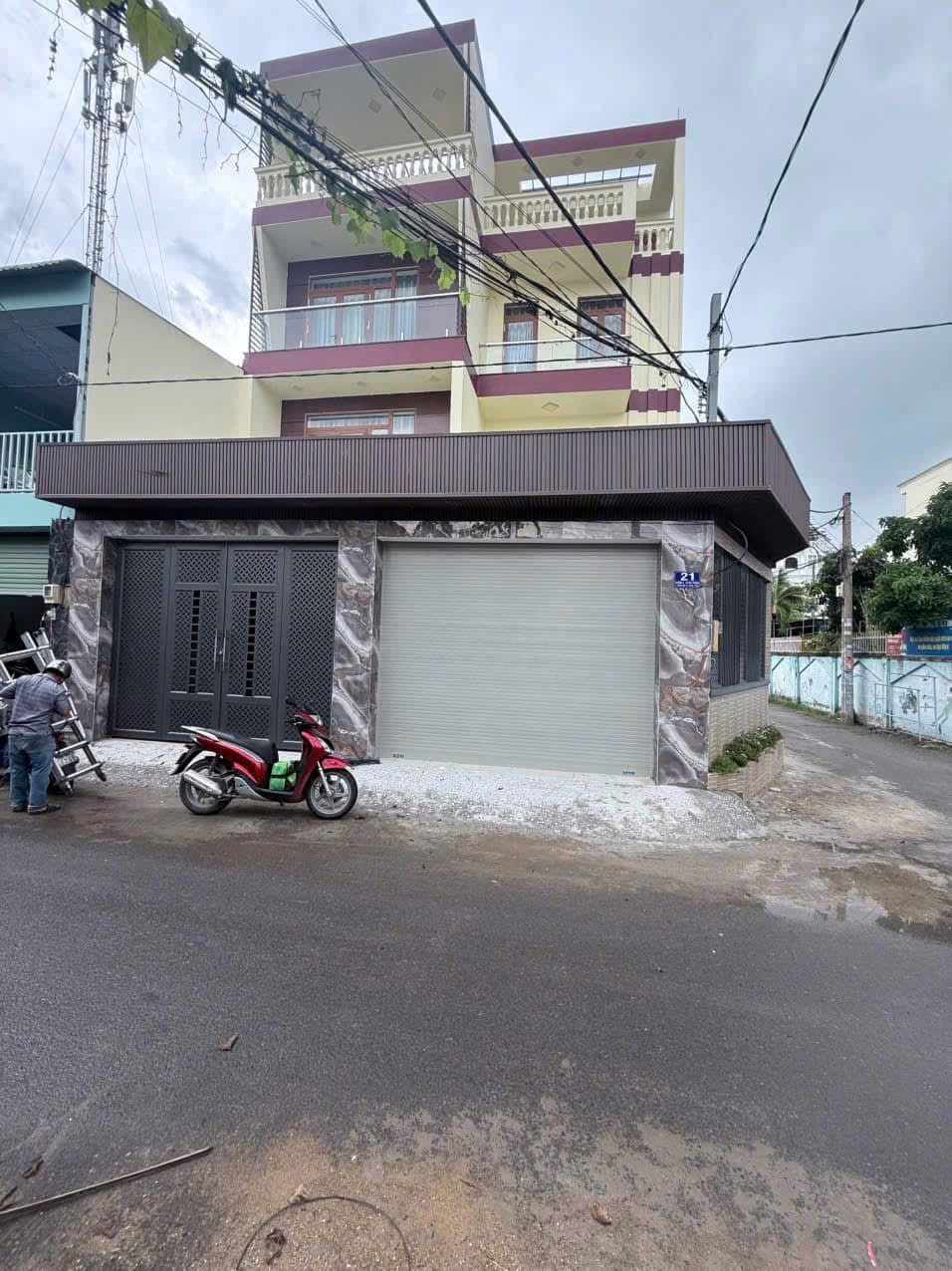 Cần bán Nhà mặt tiền Phường Long Trường, Quận 9, Diện tích 93m², Giá 10.5 Tỷ 3