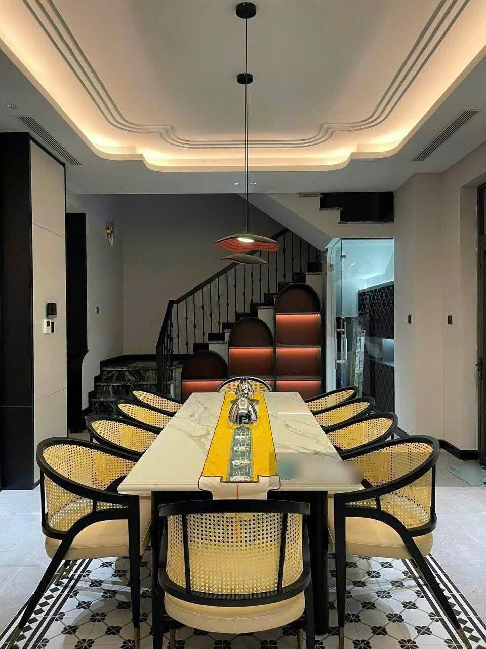 Cần bán Biệt thự Quận 2, Hồ Chí Minh, Diện tích 200m², Giá 44 Tỷ 3