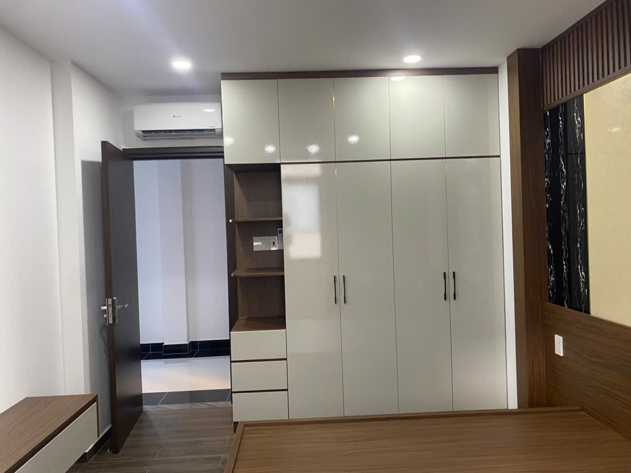 Nhà Mới Siêu To Ngang 8.50 - 4 Tầng - Siêu Rẻ - 7 tỷ 6 2