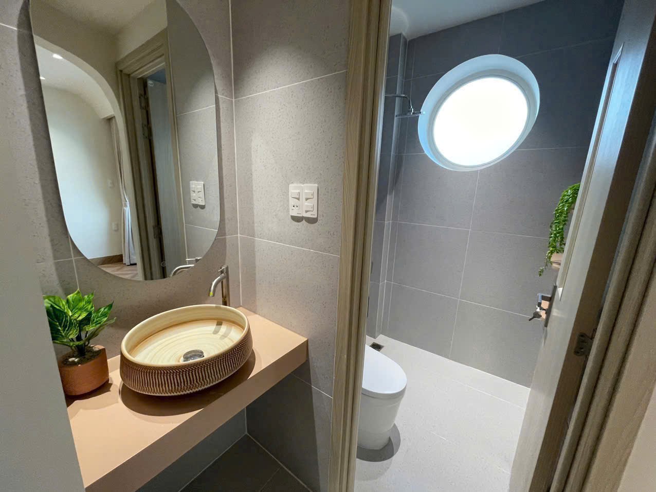 Nhà mới xây Hương Lộ 2, Bình trị Đông A dt 61m2 2 lầu 5pn 5wc giá 6,48 tỷ 2