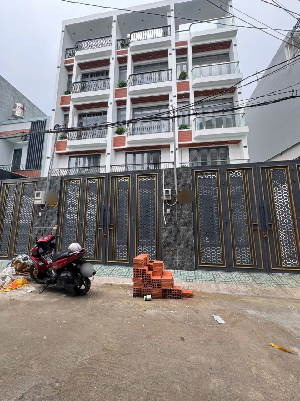 Nhà đẹp mới xây Phạm Đăng Giảng, Bình Hưng Hòa dt 92m2 3 lầu 5pn 5wc giá 7,95 tỷ