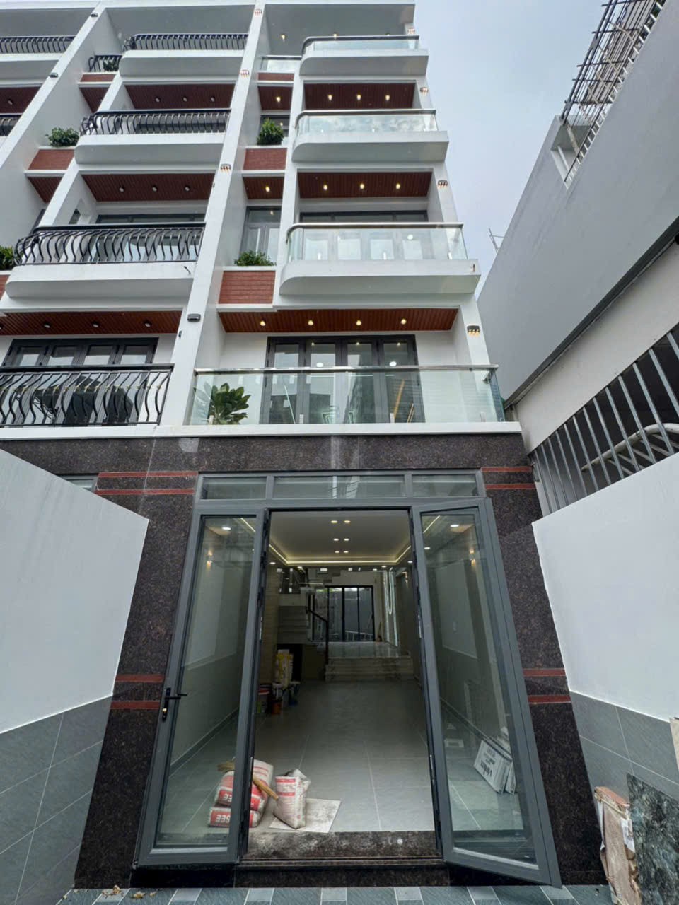 Nhà đẹp mới xây Phạm Đăng Giảng, Bình Hưng Hòa dt 92m2 3 lầu 5pn 5wc giá 7,95 tỷ 3