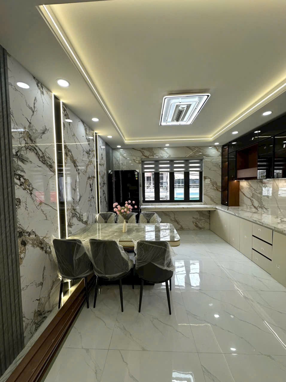 Siêu phẩm nhà mới Lê Văn Quới, Bình Trị Đông dt 56m2 4 lầu 5pn 7wc giá 8,9 tỷ