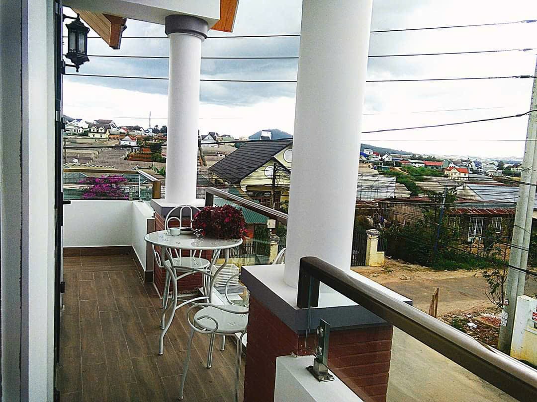 CHO THUÊ VILLA SÂN VƯỜN NGÔ TẤT TỐ PHUONG 8 ĐÀ LẠT 4