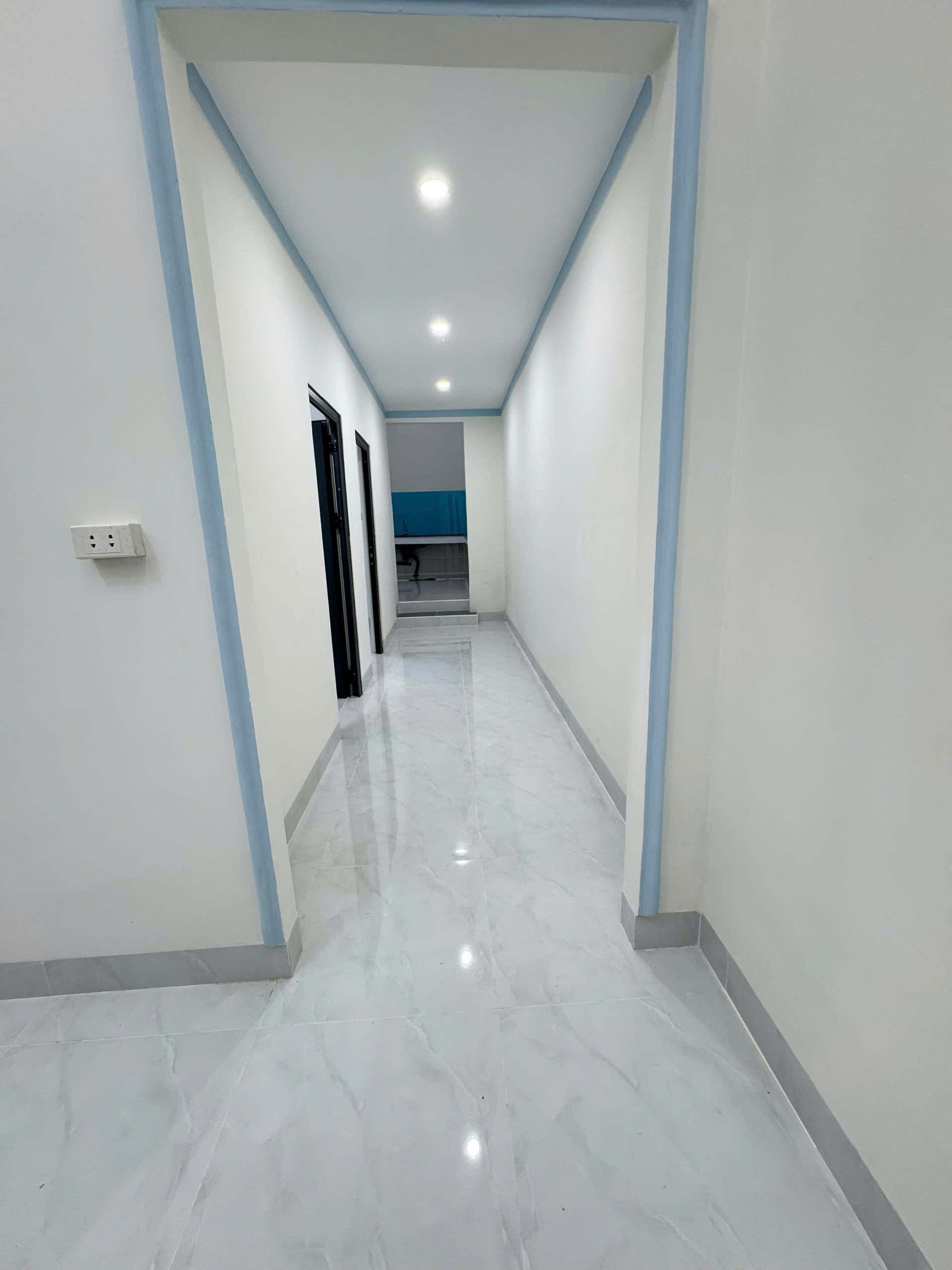 Bán nhà 1 trệt 1 lửng gần trường tiểu học Tân Phong 2