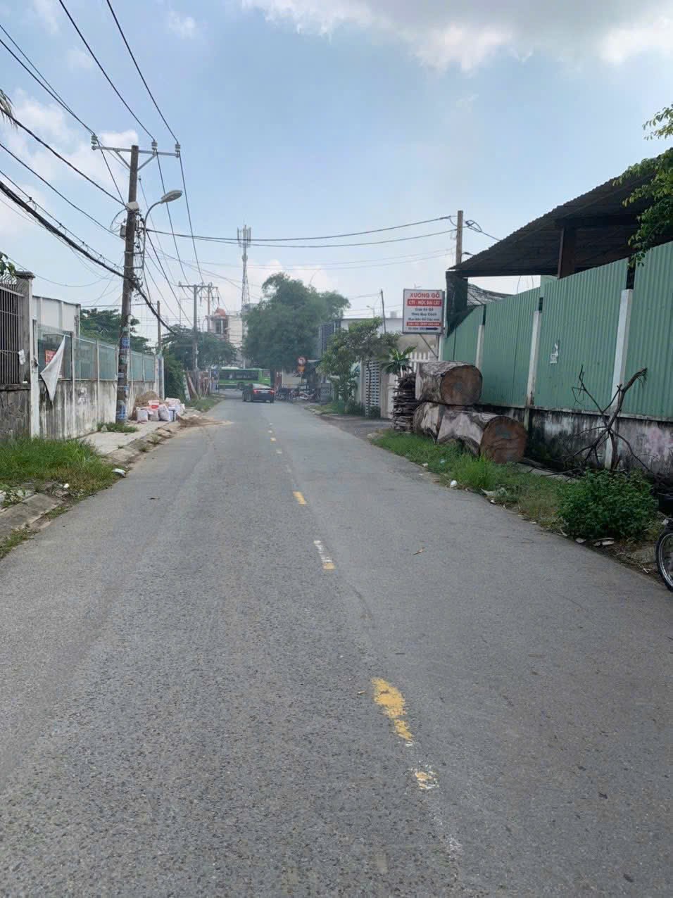 ĐẤT 1 HECTA MT NHỰA 8M TÔ KÝ CÁCH MT CHỈ 100M, HÓC MÔN 2