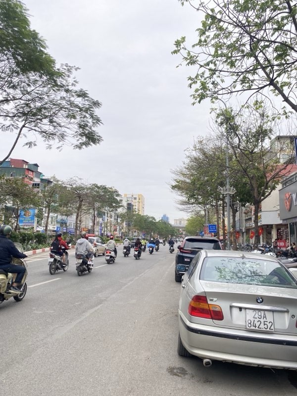 BÁN NHÀ MẶT PHỐ HÀ NỘI - Ô CHỢ DỪA - 2 MẶT PHỐ SIÊU HIẾM - VỈA HÈ 6.5M - 1 SỔ 1 CHỦ VUÔNG. 2