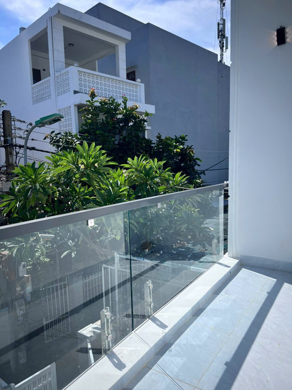 BÁN NHÀ MỚI HẺM OTO PHƯỚC LONG, NAM NHA TRANG..