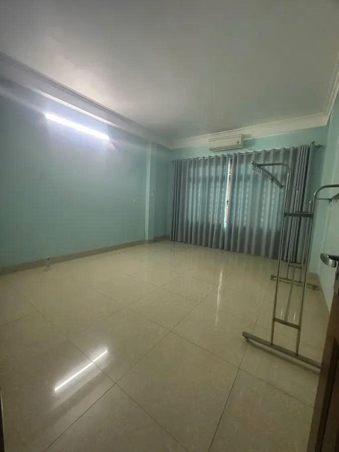 Siêu Hot - Căn LK Kiến Hưng - Hà Đông 50M X 5 TẦNG , MT 4M  P.LÔ VỈA HÈ-OTO TRÁNH, Giá Sốc Chỉ 13 3