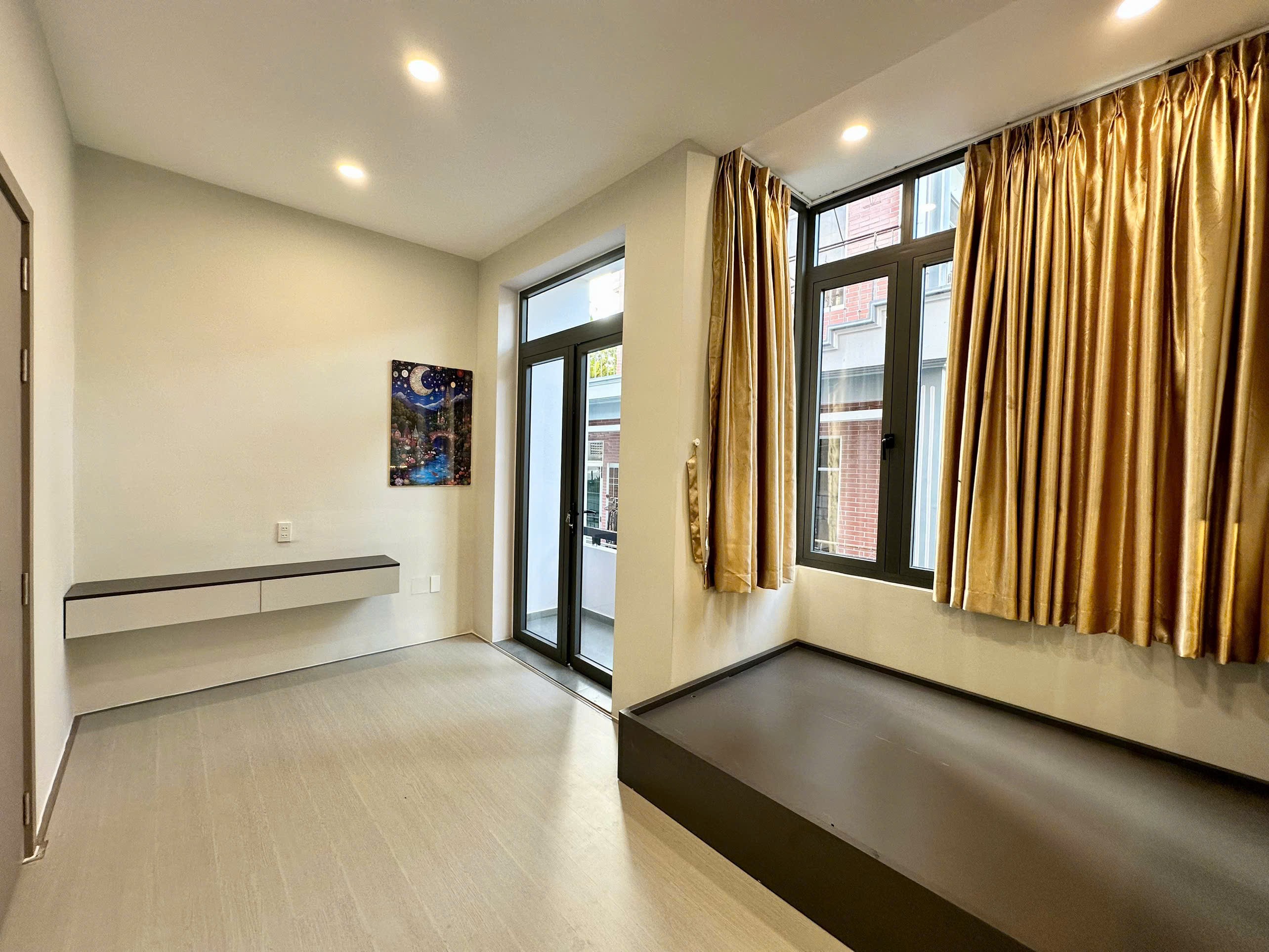 BÁN NHÀ MÊ ĐÚC 3 TẦNG HẺM 2m5-3m THÁP BÀ, NHA TRANG. 5