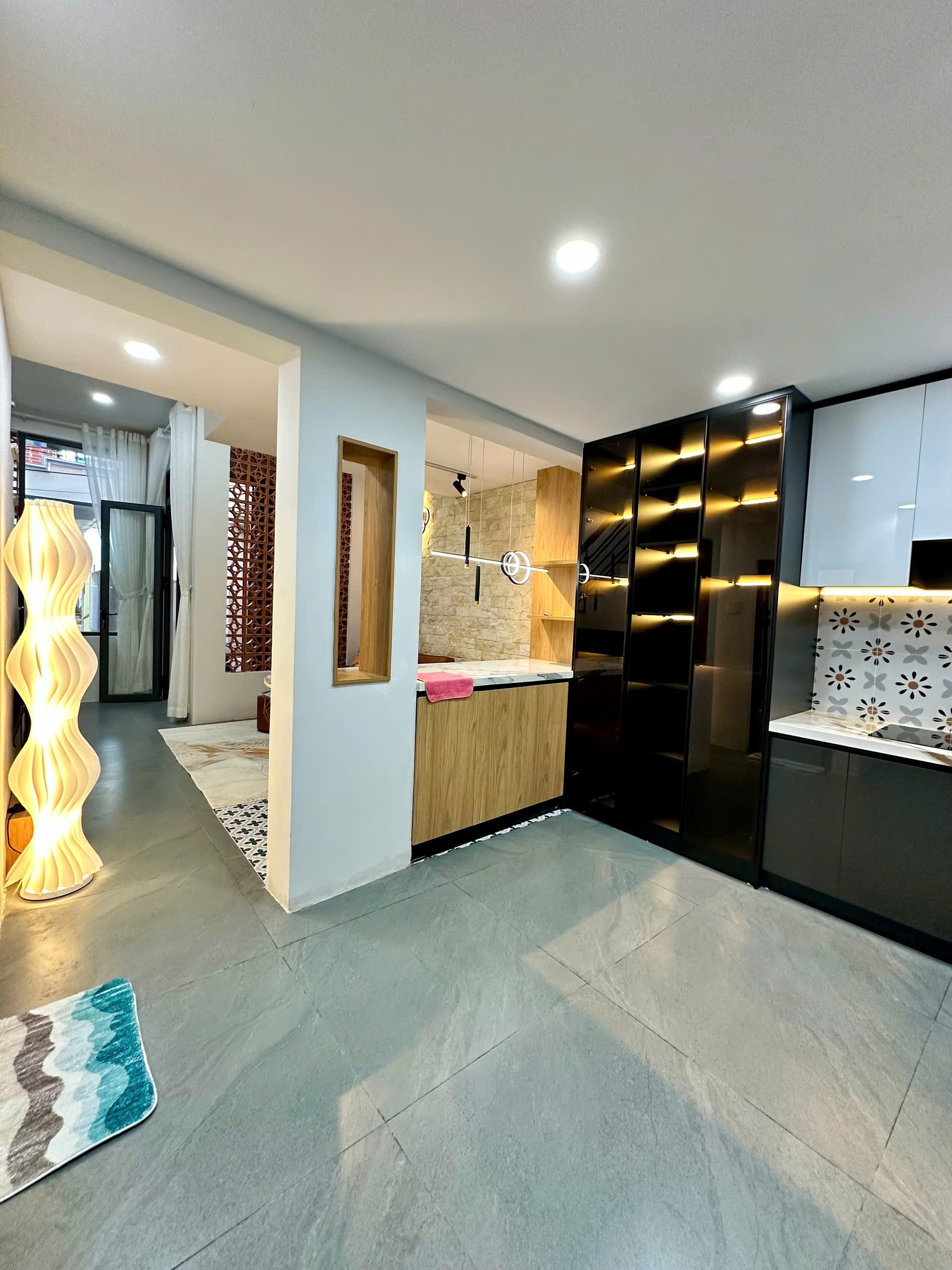 BÁN NHÀ MÊ ĐÚC 3 TẦNG HẺM 2m5-3m THÁP BÀ, NHA TRANG. 3