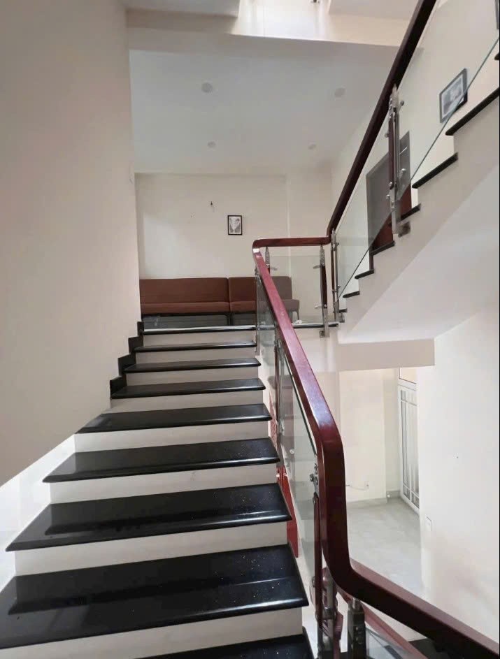 Cho thuê Nhà mặt tiền Quận 9, Hồ Chí Minh, Diện tích 120m², Giá 22 Triệu/tháng 3