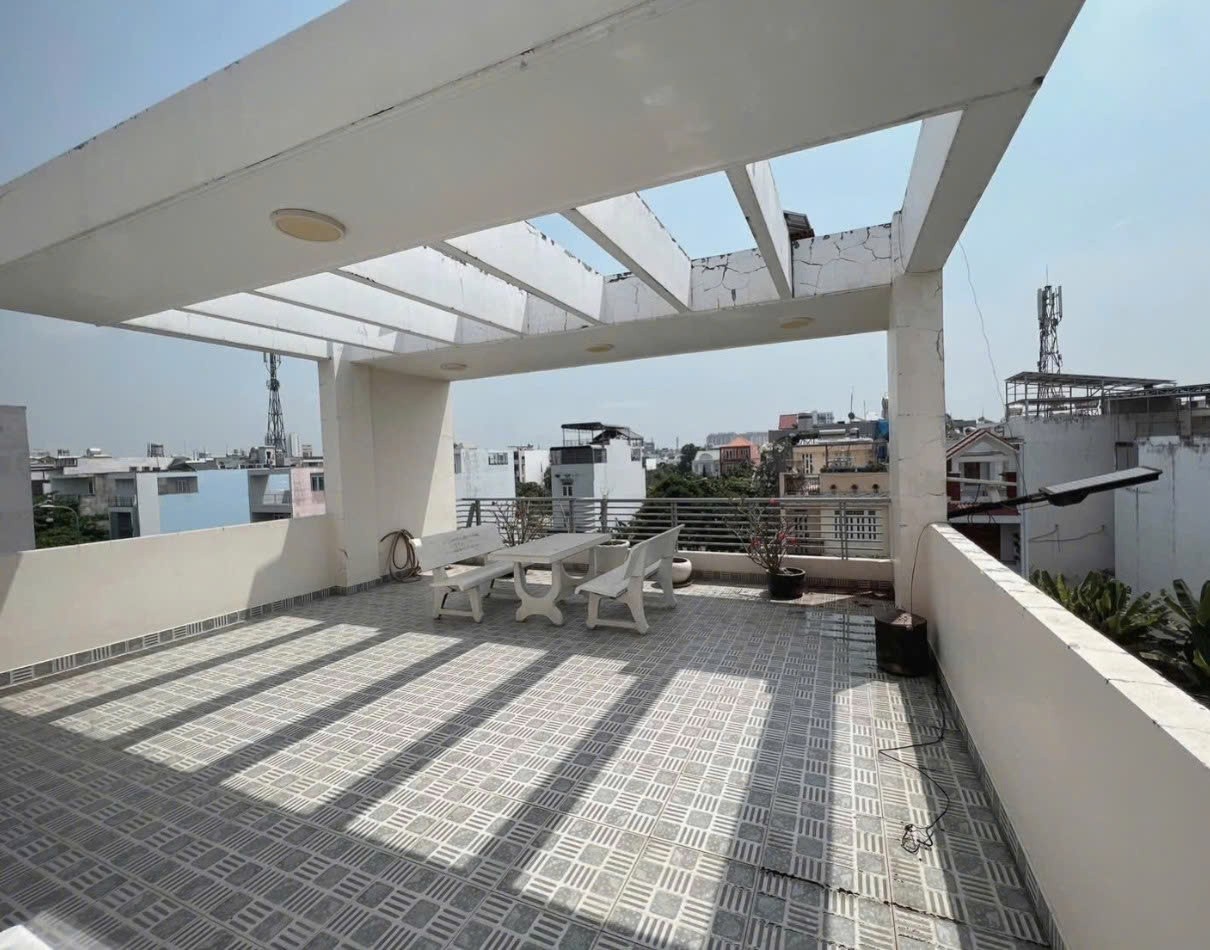 Cho thuê Nhà mặt tiền Quận 9, Hồ Chí Minh, Diện tích 120m², Giá 22 Triệu/tháng 9