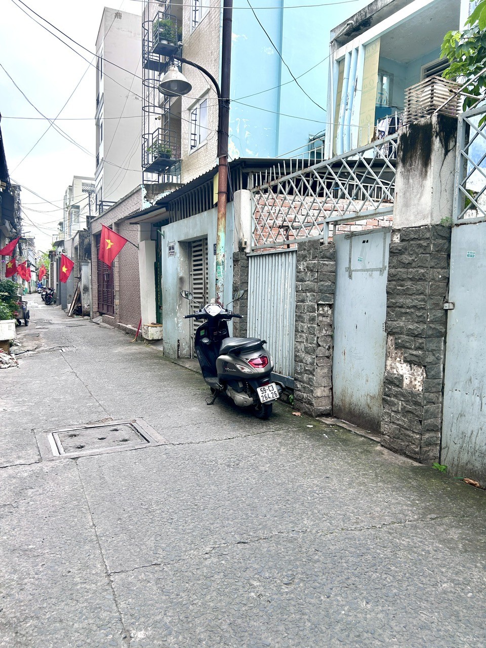 BÁN NHÀ ĐƯỜNG ĐOÀN VĂN BƠ-  KẾ BÊN ĐƯỜNG XÓM CHIẾU THÔNG RA NGUYỄN TẤT THÀNH QUA PHỐ DI BỘ NGUYỄN 3