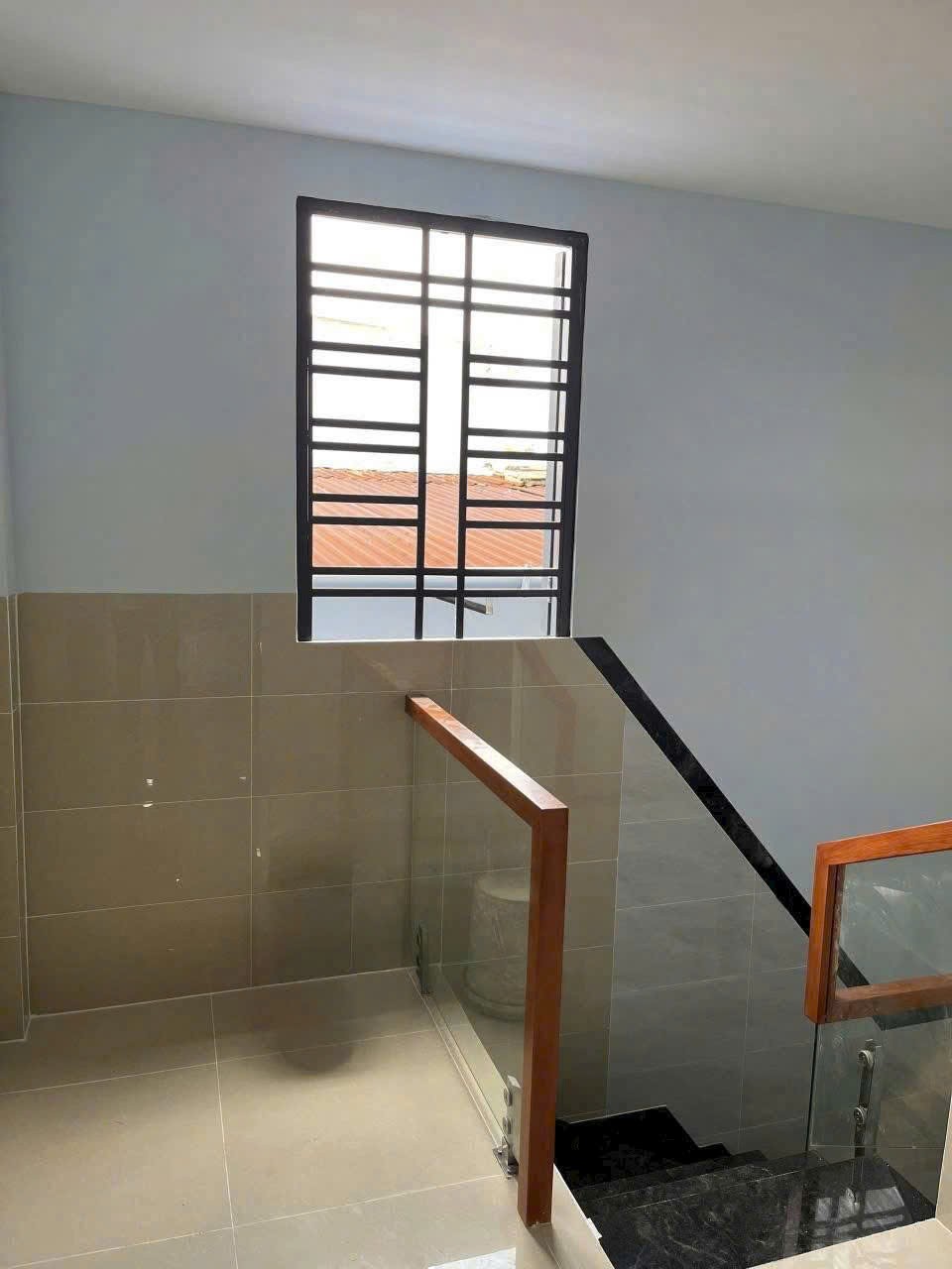 Nhà hẻm Liên Khu 4-5, Bình Hưng Hòa B dt 64m2 1 lửng 2pn 2wc giá 4,45 tỷ 2