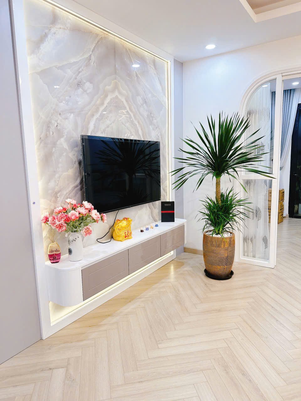 Chính chủ bán căn 1PN dt 53m2 bc Nam View thoáng tại T8 Times city gia bán 6,25 tỷ full đồ như ảnh 4