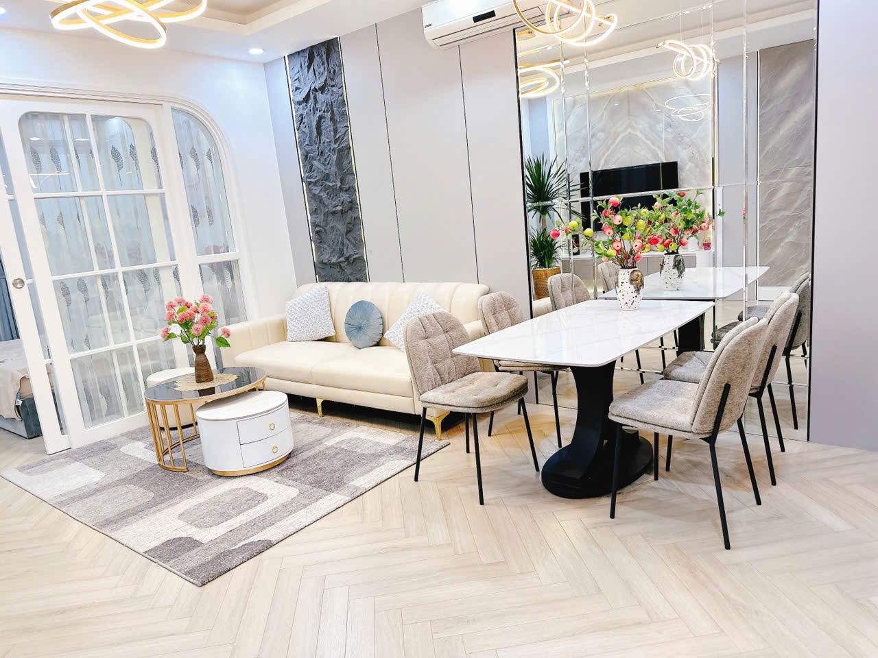 Chính chủ bán căn 1PN dt 53m2 bc Nam View thoáng tại T8 Times city gia bán 6,25 tỷ full đồ như ảnh 3