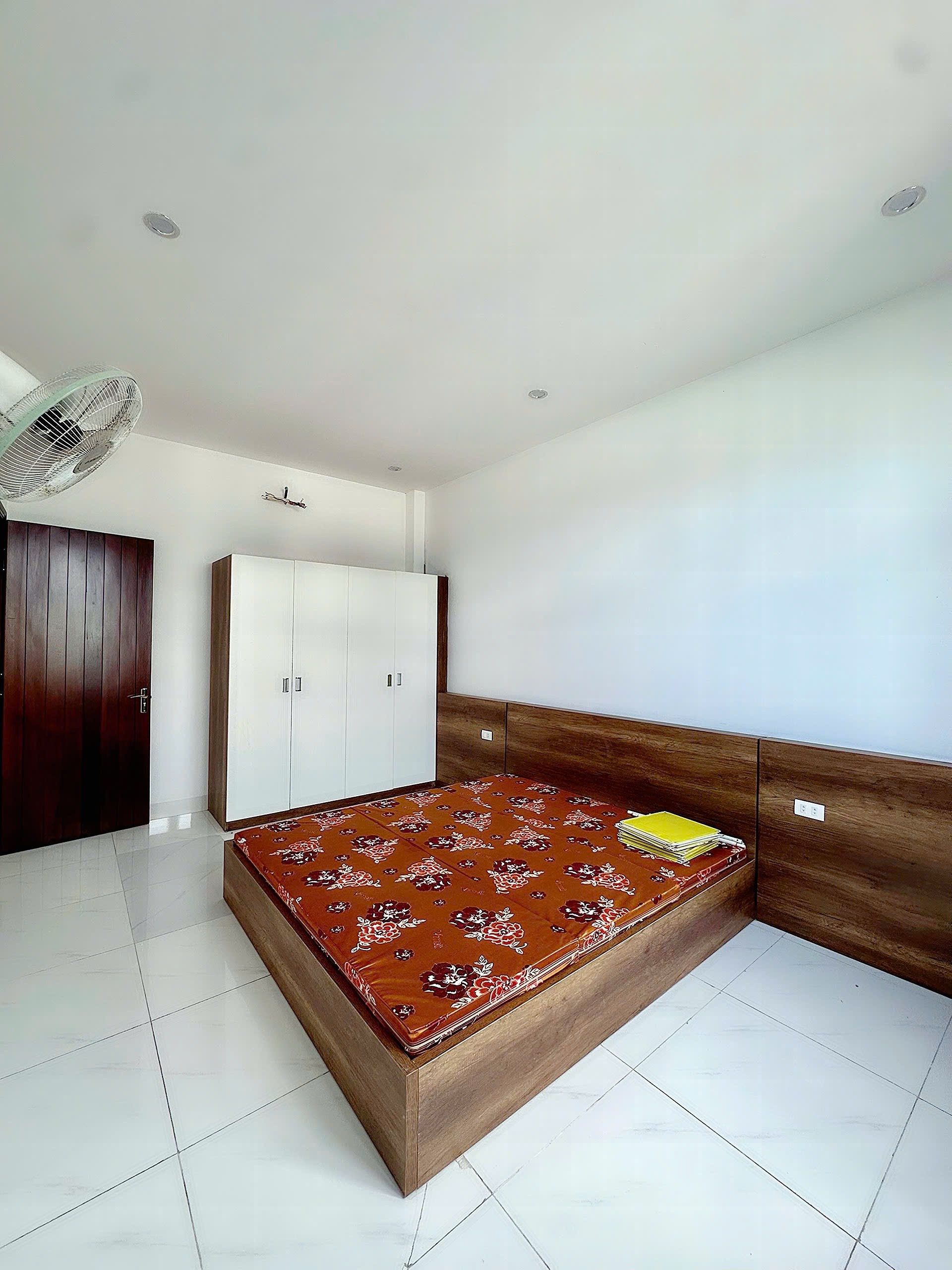 BÁN NHÀ 3 TẦNG ĐƯỜNG 7M5 TRẦN KIM XUYẾN ,HOÀ XUÂN,ĐÀ NẴNG 8