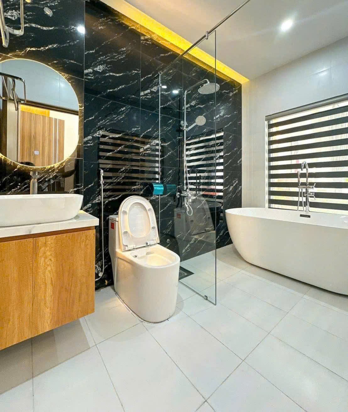 BÁN NHÀ 3 TẦNG – THIẾT KẾ HIỆN ĐẠI– FULL NỘI THẤT SANG TRỌNG – NGAY CÔNG VIÊN HOÀ XUÂN,ĐÀ NẴNG 10