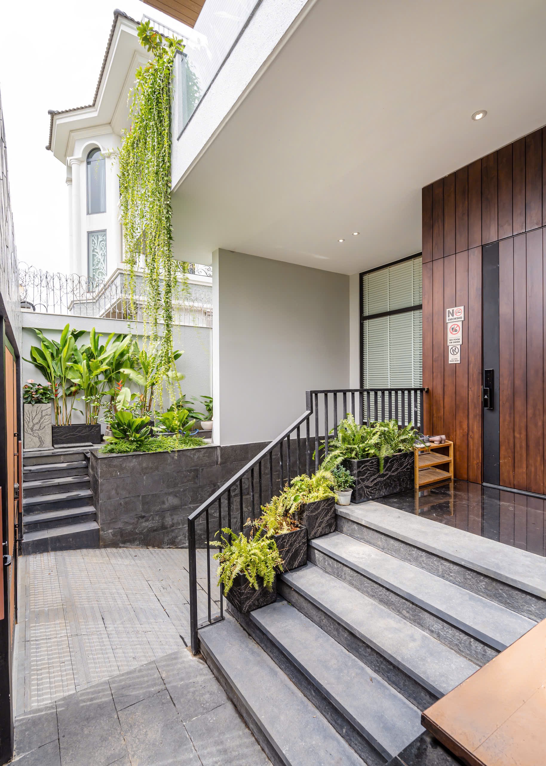 Cho thuê Nhà mặt tiền Phường Thủ Thiêm, Quận 2, Diện tích 210m², Giá Thương lượng 10