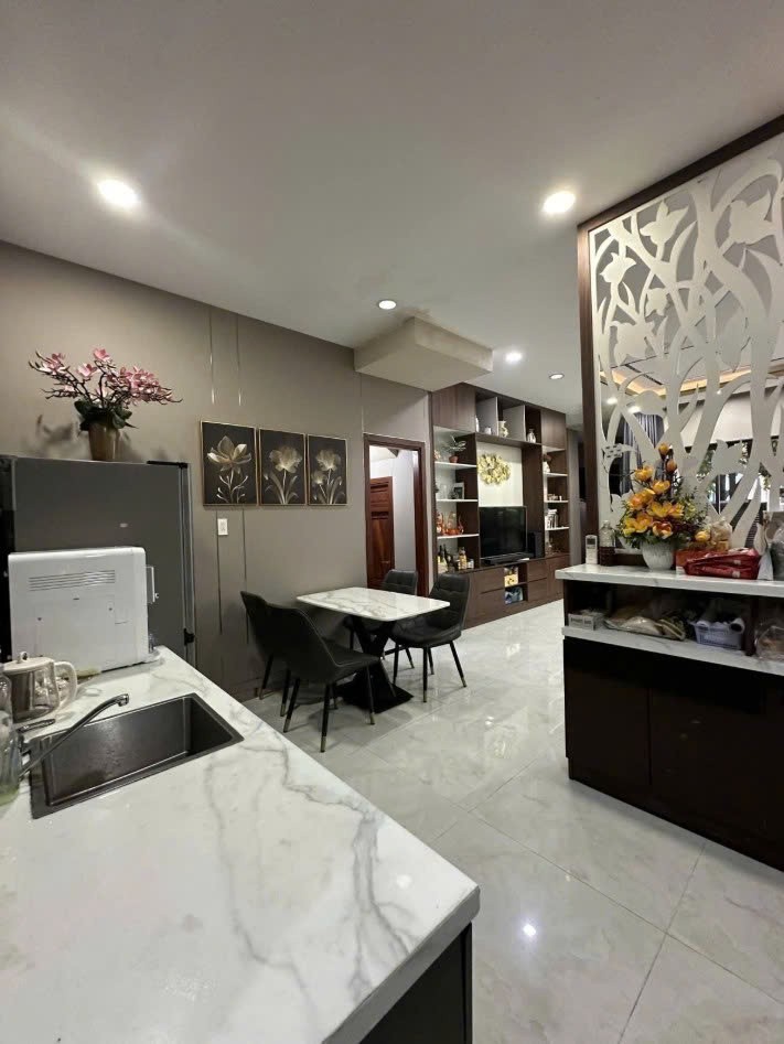 Cần bán Nhà mặt tiền Phường Long Thạnh Mỹ, Quận 9, Diện tích 96m², Giá 08.5 Tỷ 5