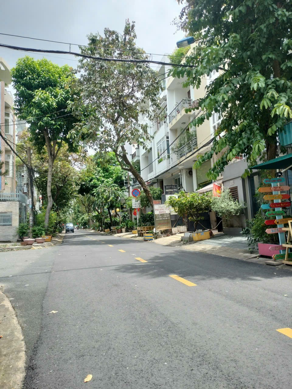 Bán nhà khu Trung sơn Bình Chánh ngay Him Lam Quận 7 , dt 5x20m, 3 lầu