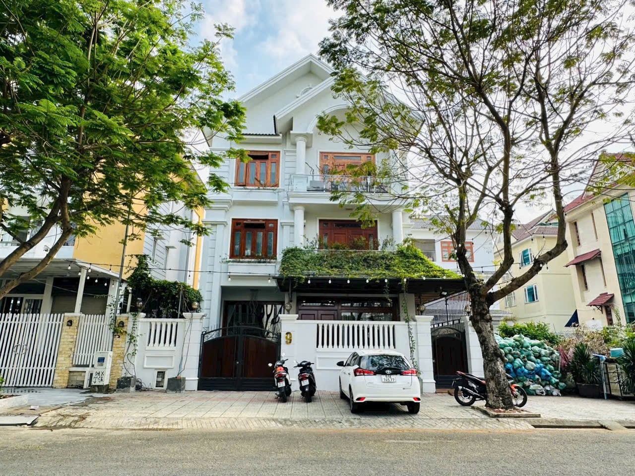 Cần bán Biệt Thự Phường Tân Phong, Quận 7, Diện tích 225m², Giá 47 Tỷ 3