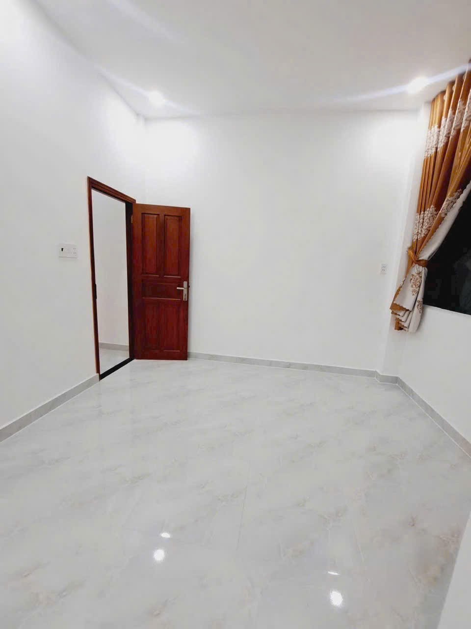 Nhà mặt tiền đường 1C, Bình Hưng Hòa A dt 40m2 1 lầu 2pn 2wc giá 4,45 tỷ 5