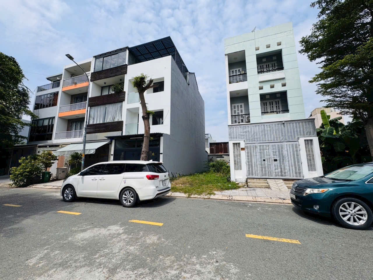 Cần bán Đất Phường Tân Phong, Quận 7, Diện tích 107m², Giá 12.3 Tỷ 2