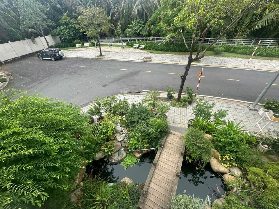 Cần bán Biệt thự Quận 9, Hồ Chí Minh, Diện tích 165m², Giá 19 Tỷ 2