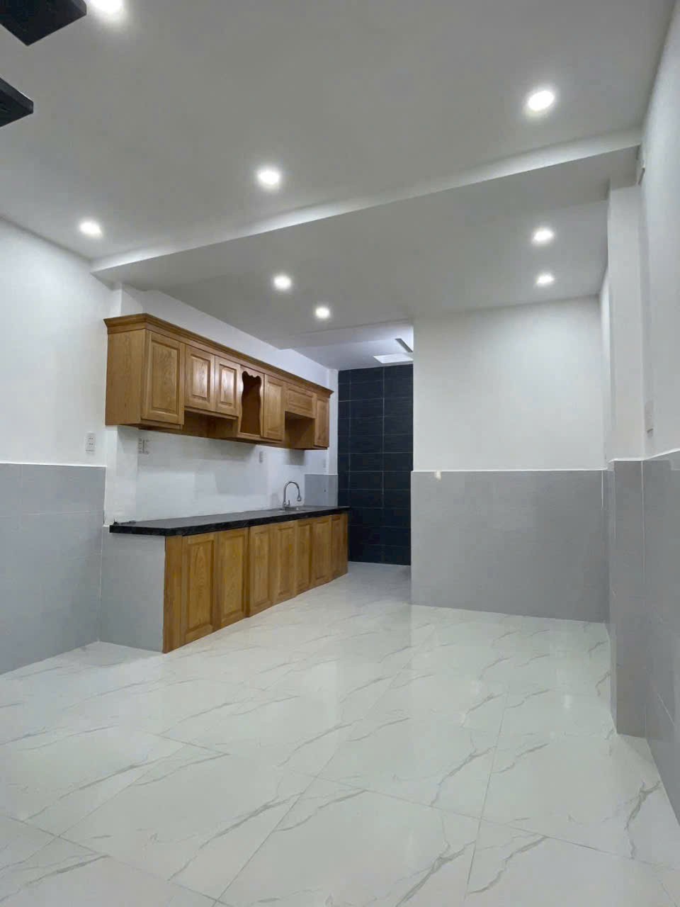 Nhà mới xây hẻm Liên Khu 5-6, Bình Hưng Hòa B dt 56m2 1 lầu 2pn 2wc giá 3,95 tỷ 2