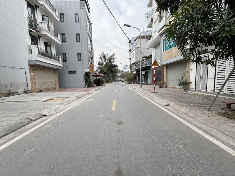 Cần bán 60m2 đất TĐC Thượng Thanh. Gần hồ điều hòa và đường Đoàn Khuê 40m kéo dài 5