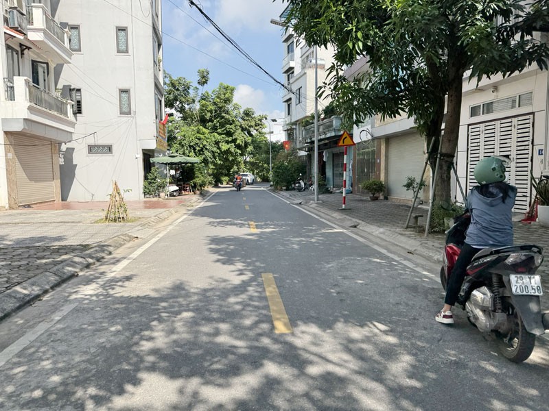 Cần bán 60m2 đất TĐC Thượng Thanh. Gần hồ điều hòa và đường Đoàn Khuê 40m kéo dài 6