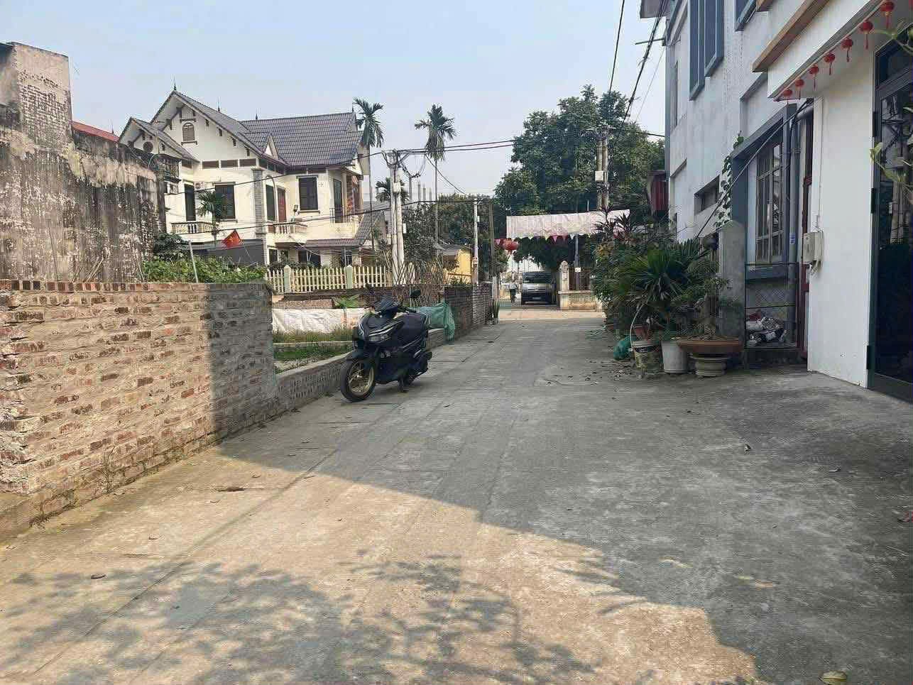 Bán đất thôn Trung Hậu Đông, Tiền Phong, Mê Linh. Gần chợ Yên và trường DH Tài Chính 2