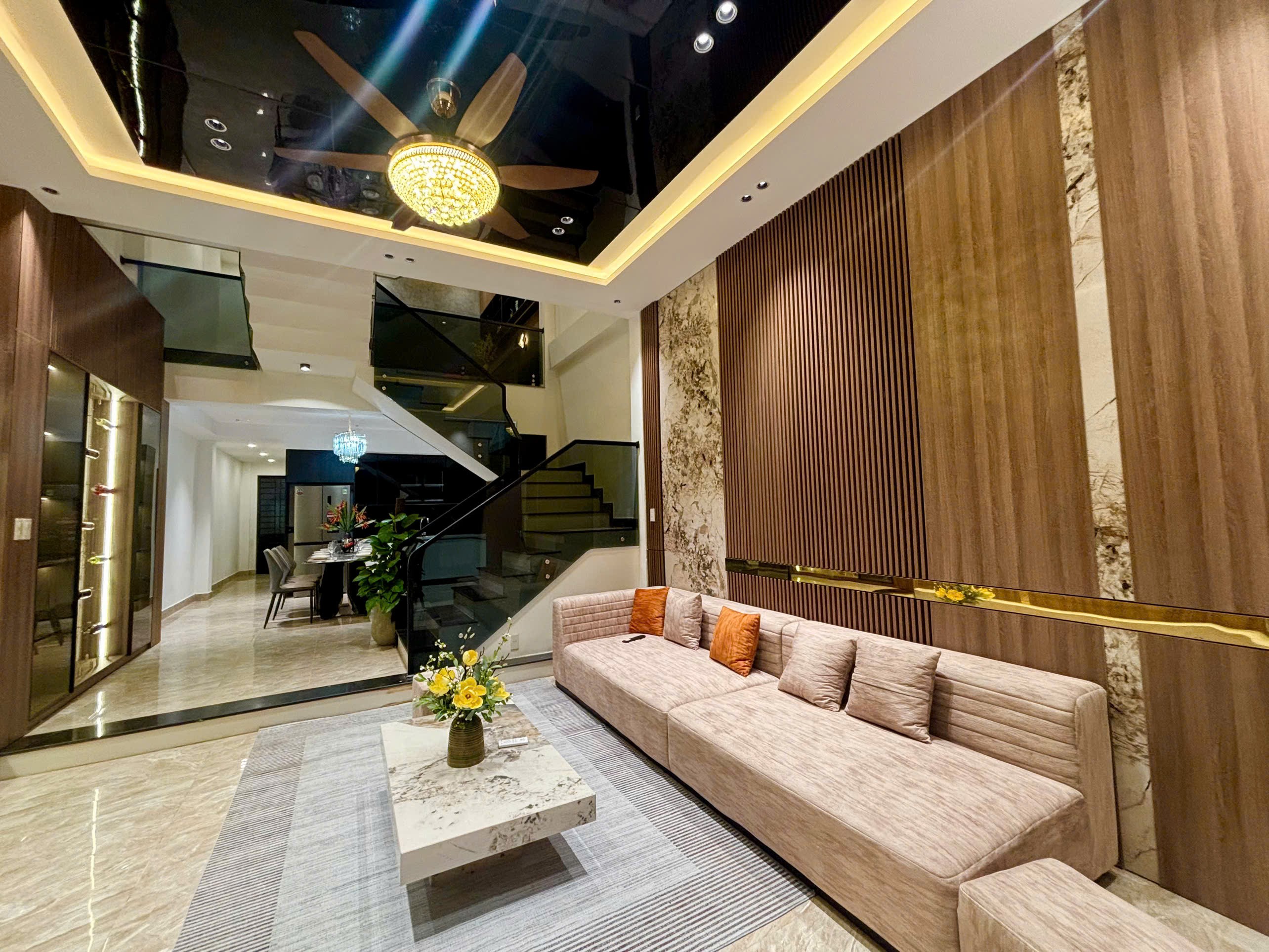 SIÊU PHẨM NHÀ 3 TẦNG ĐƯỜNG TRẦN KIM XUYẾN,HOÀ XUÂN,ĐÀ NẴNG 2