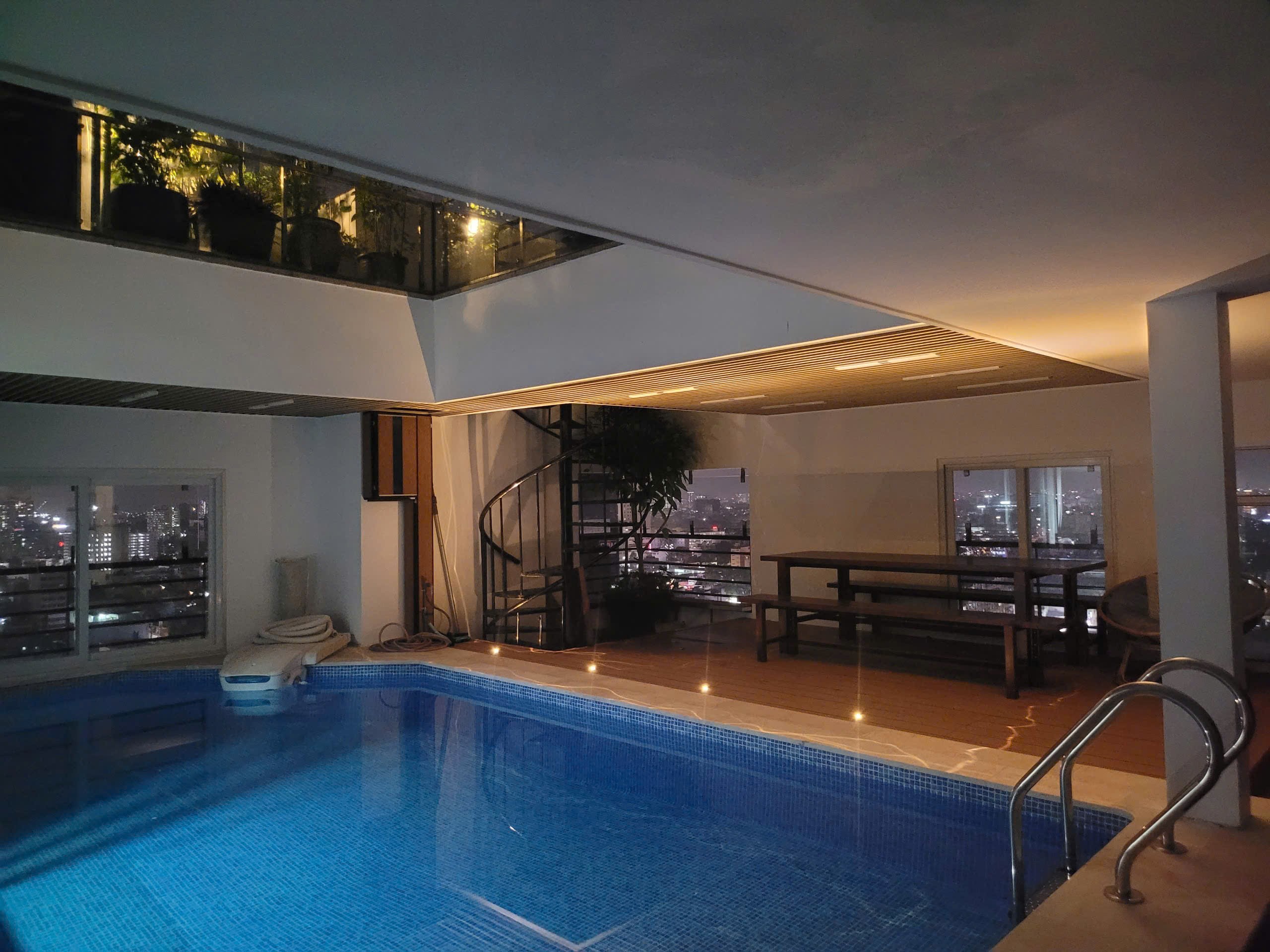 Cho thuê Căn hộ chung cư Quận 5, Hồ Chí Minh, Diện tích 300m², Giá Thương lượng 2