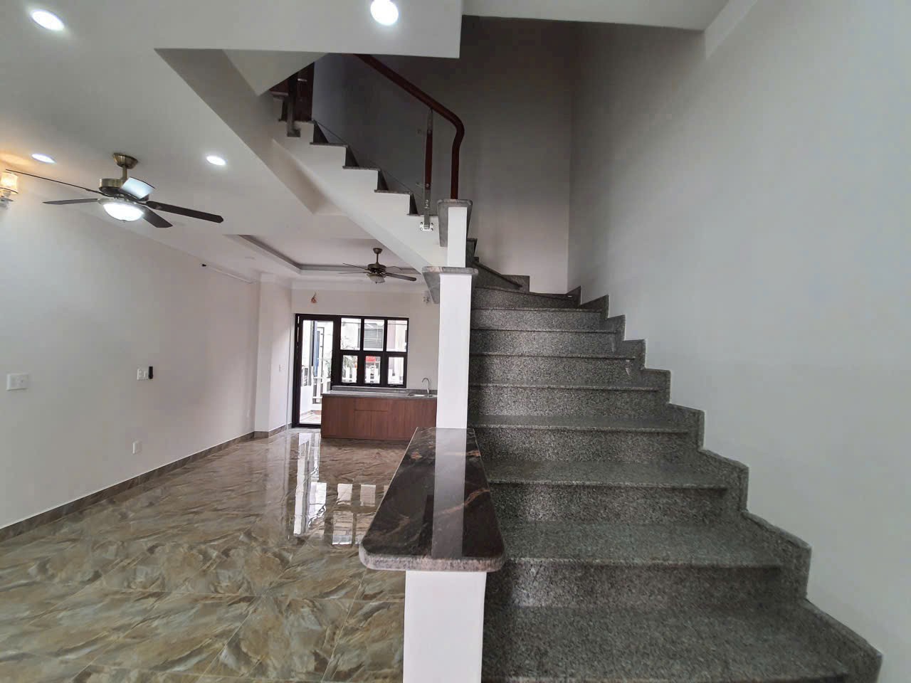 Cho thuê Nhà mặt tiền Quận 9, Hồ Chí Minh, Diện tích 80m², Giá 12 Triệu/tháng 5
