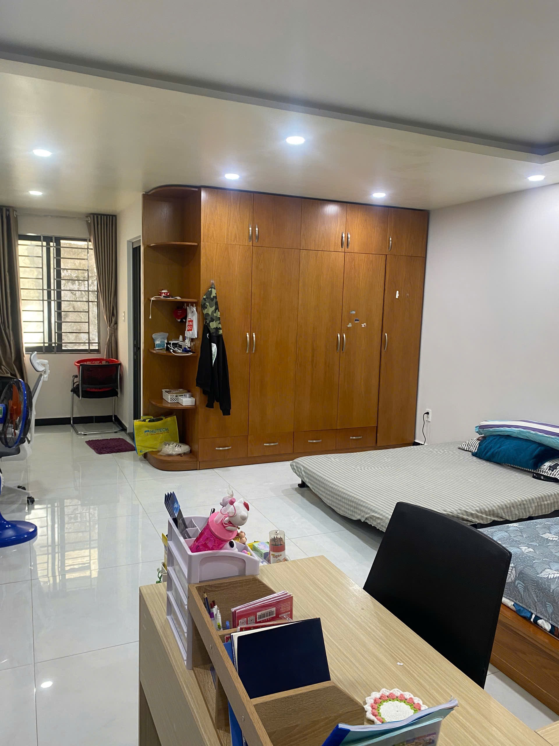 Bán nhà đường số 1, P.Trường Thọ, Thủ Đức, DT 76m2, 2 tầng, 2PN, SH, giá 7.3 tỷ. 4