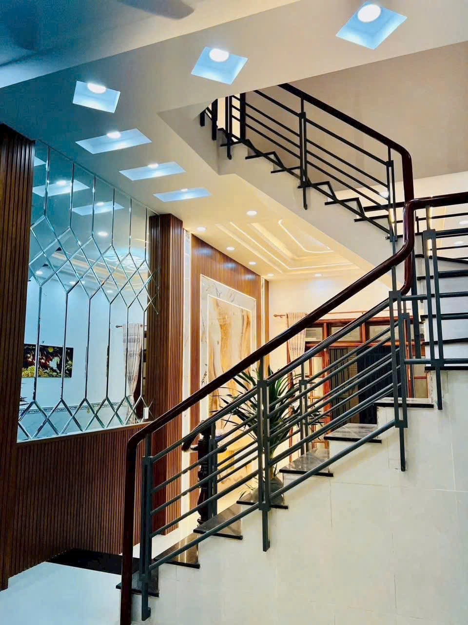 Nhà hẻm Liên Khu 1-6 , Bình Trị Đông dt 56m2 2 lầu 4pn 3wc giá 5,8 tỷ 7