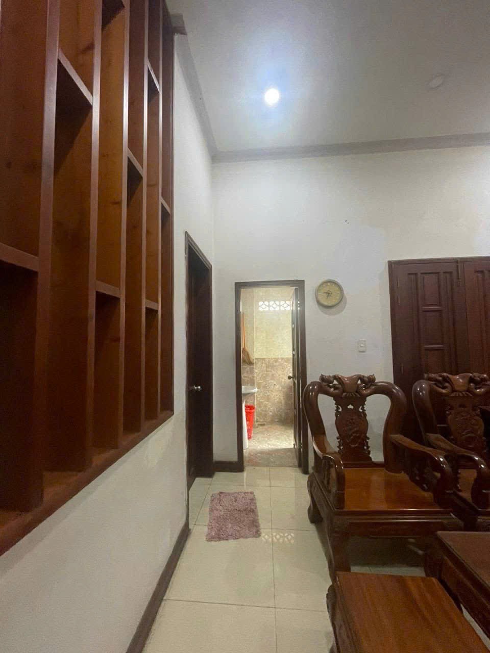 Cần bán Nhà mặt tiền Phường Phước Long B, Quận 9, Diện tích 136m², Giá 20.7 Tỷ 2