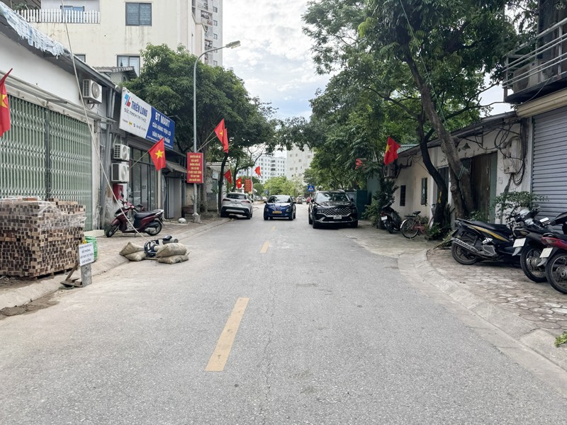 Siêu Phẩm Đất Hai Mặt 93m2 (MT 7,8m) Nguyễn Văn Hưởng, View Hồ, Vuông Đẹp, Sổ Đỏ CC