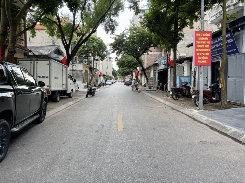 Siêu Phẩm Đất Hai Mặt 93m2 (MT 7,8m) Nguyễn Văn Hưởng, View Hồ, Vuông Đẹp, Sổ Đỏ CC 5