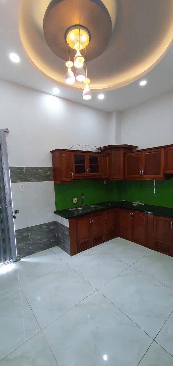 Nhà hẻm Liên Khu 4-5, dt 40,8m2 3 lầu 4pn 4wc , sân thượng hẻm rộng giá 4,8 tỷ ( hướng Nam) 3