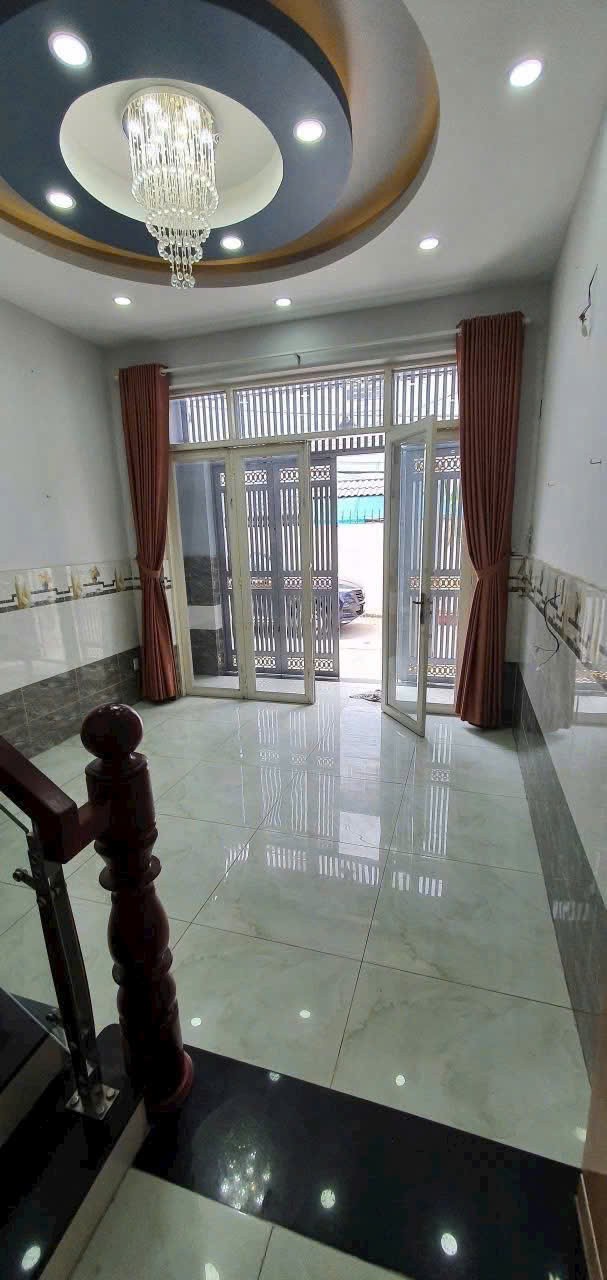 Nhà hẻm Liên Khu 4-5, dt 40,8m2 3 lầu 4pn 4wc , sân thượng hẻm rộng giá 4,8 tỷ ( hướng Nam) 4