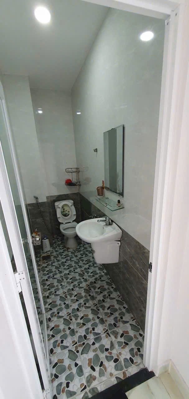 Nhà hẻm Liên Khu 4-5, dt 40,8m2 3 lầu 4pn 4wc , sân thượng hẻm rộng giá 4,8 tỷ ( hướng Nam) 7