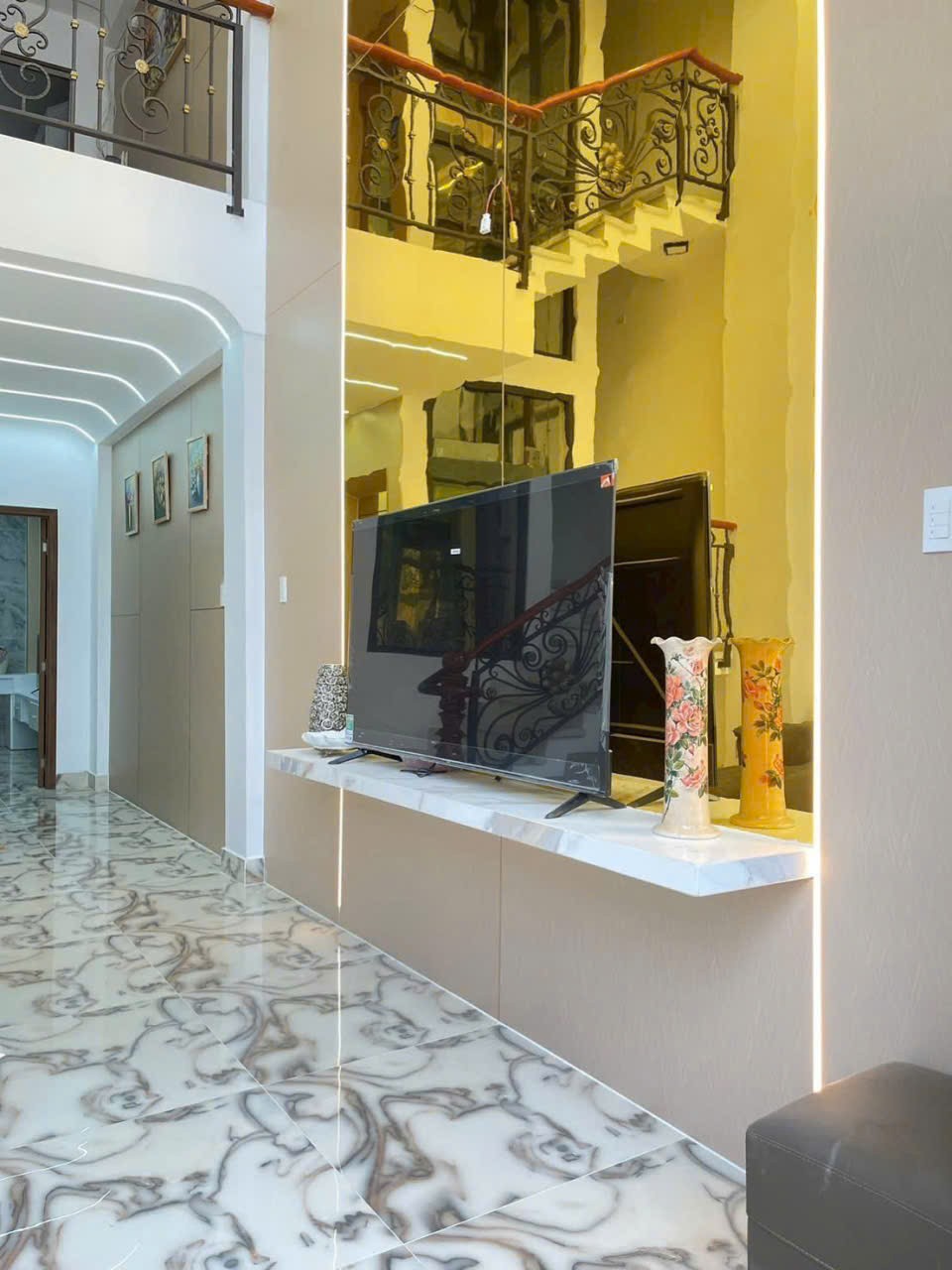 Nhà mới, full nội thất, thang máy / Hương Lộ  2, Bình Trị Đông dt 75,6m2 3 lầu 5pn 5wc giá 7,6 tỷ 6